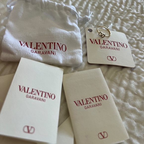 Valentino Garavani Gold Ring with Swarovski Crystals - Picture 3 of 9